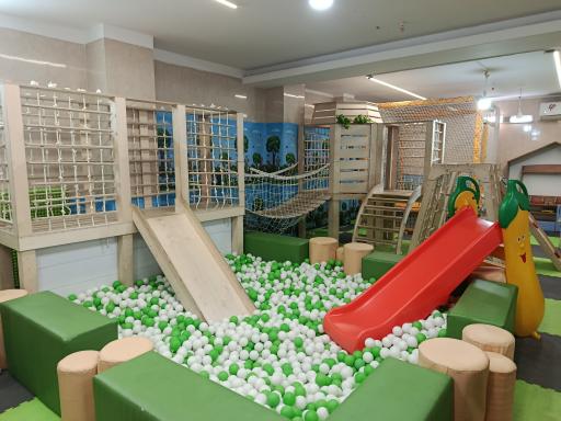 عکس خانه بازی کاخ شادی