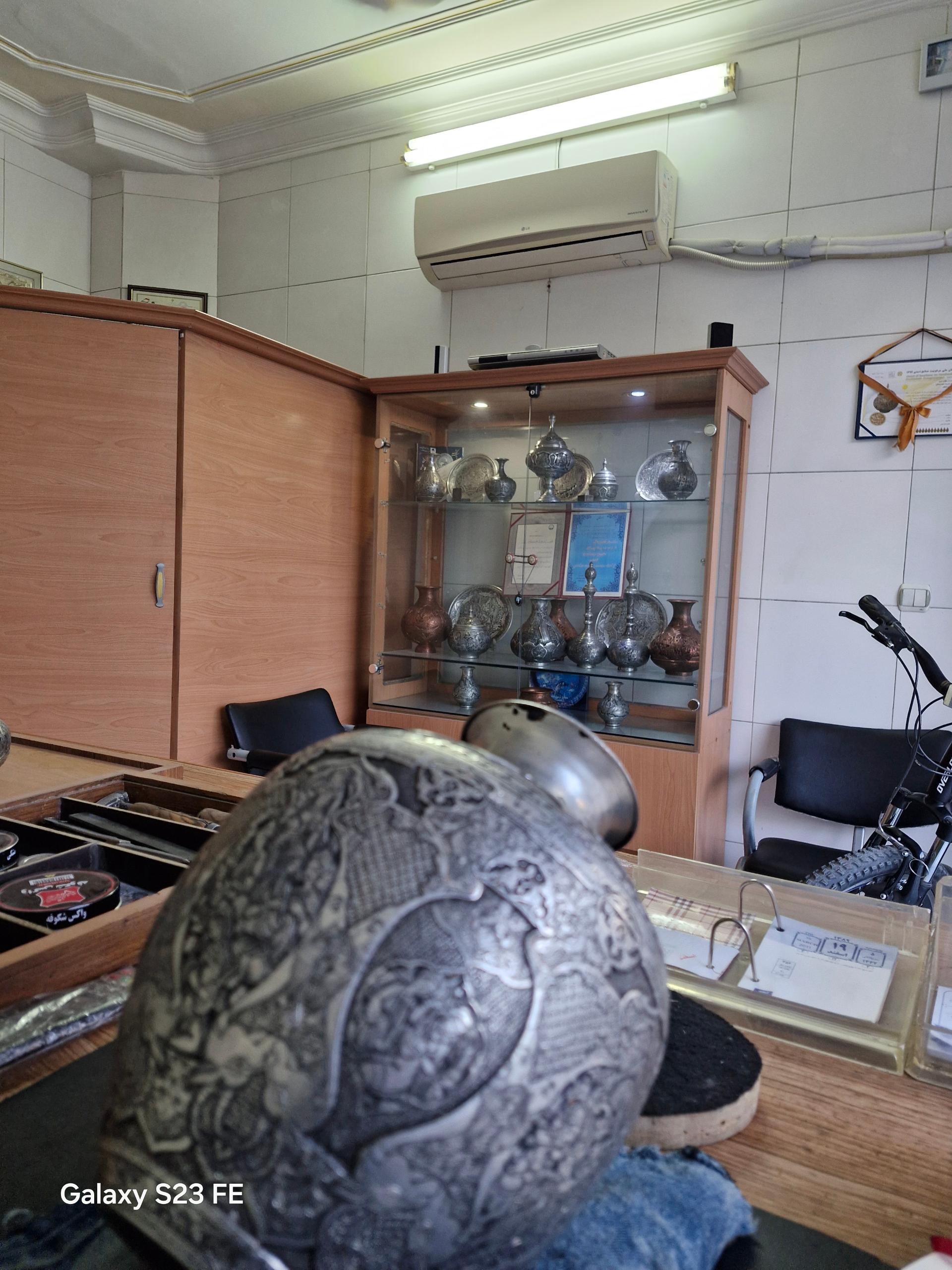 عکس گالری قلمزنی واعظی