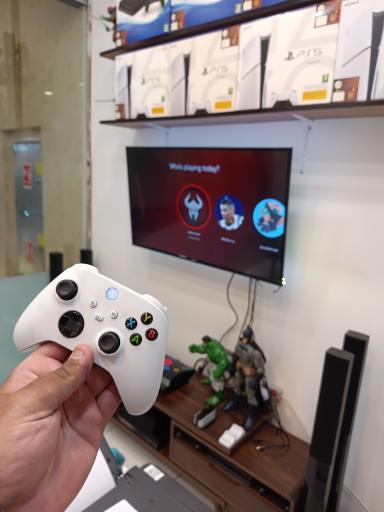 عکس فروشگاه تکنولاین