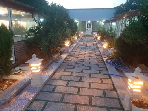 عکس باغ رستوران داریوش