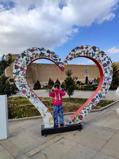 تندیس شیراز