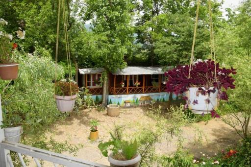 عکس اقامتگاه بومگردی تاپ جمشید