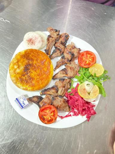 عکس اقامتگاه بومگردی تاپ جمشید