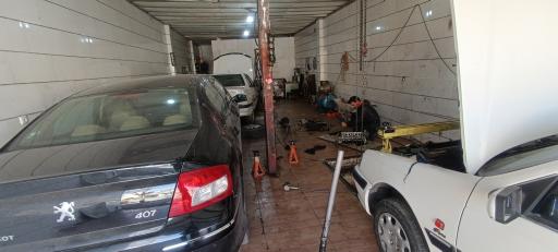 عکس تعمیرگاه مستر مکانیک ۳۱