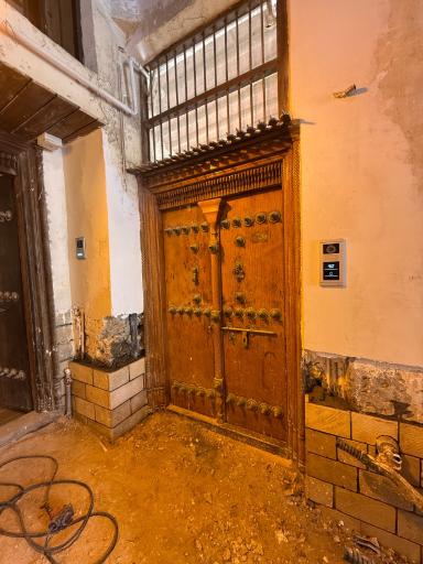 عکس مجموعه عمارت تاریخی مهربان