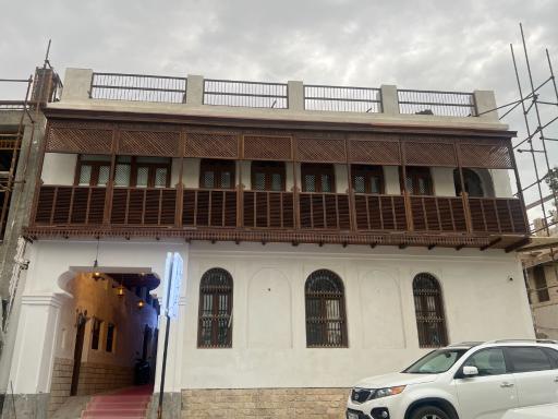 عکس مجموعه عمارت تاریخی مهربان
