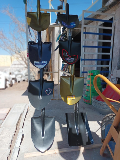 عکس مصالح و ابزار حاج رضوان