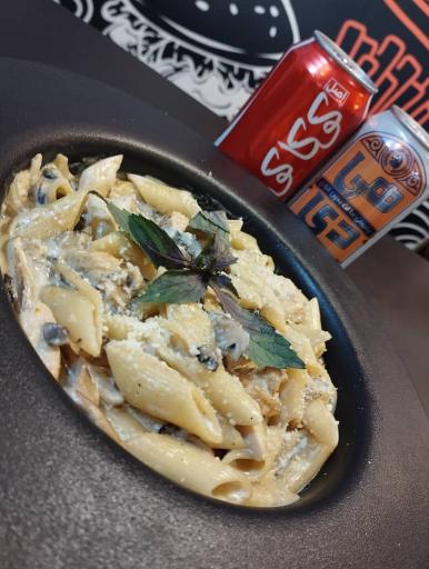 عکس آشپزخانه شبانه