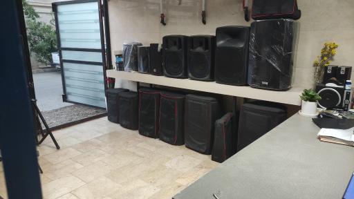 عکس فروشگاه جوان صوت 