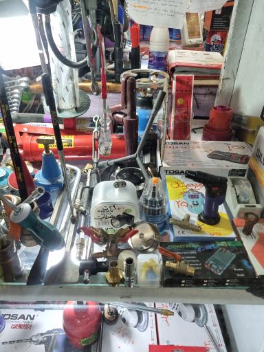 عکس فروشگاه رنگ و ابزار