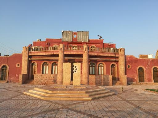 عکس اقامتگاه فرح - معبد پارسی