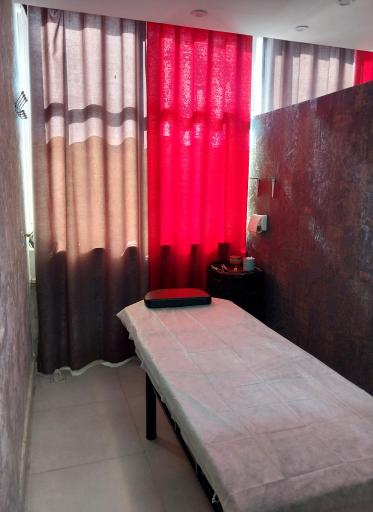 عکس کلینیک ماساژ تخصصی آرامین 