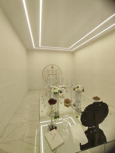 عکس تالار عطر یاس