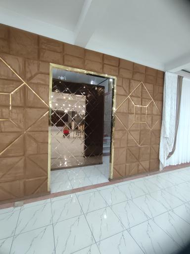 عکس تالار عطر یاس