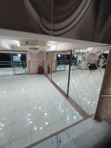 عکس تالار عطر یاس