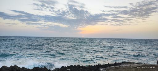 عکس بنای نگهبان دریا