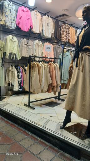 عکس پوشاک زنانه گل تن