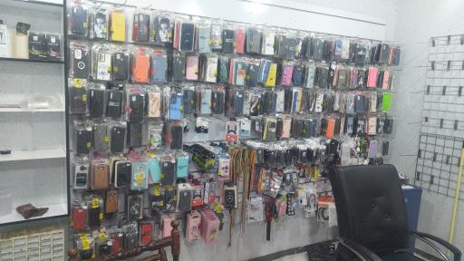 عکس فروشگاه موبایل کارما