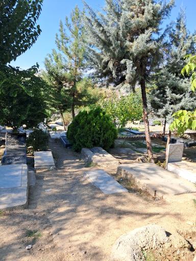 عکس آرامستان حصار