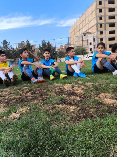 عکس باشگاه ورزشی و مدرسه فوتبال آپادانا مهستان البرز