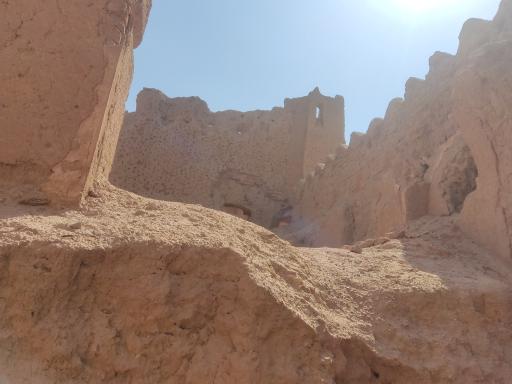 عکس قلعه حسینی تفت