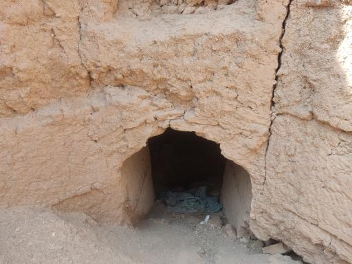 عکس قلعه حسینی تفت