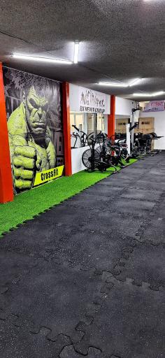 عکس باشگاه کراسفیت وادباکس