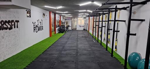 عکس باشگاه کراسفیت وادباکس