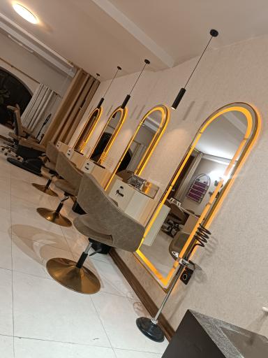 مرکز کراتین فرزانه بیات