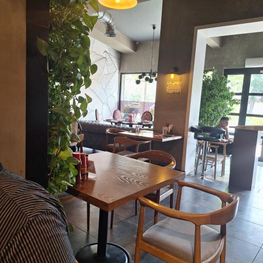 عکس رستوران ایتالیایی بوته