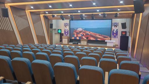 عکس مرکز همایش های بین المللی کشتیرانی جمهوری اسلامی ایران