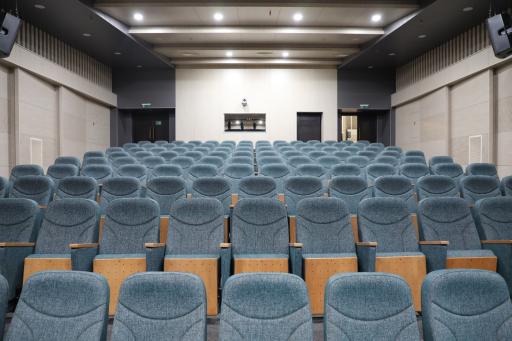 عکس مرکز همایش های بین المللی کشتیرانی جمهوری اسلامی ایران