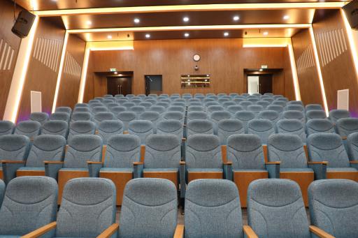 عکس مرکز همایش های بین المللی کشتیرانی جمهوری اسلامی ایران