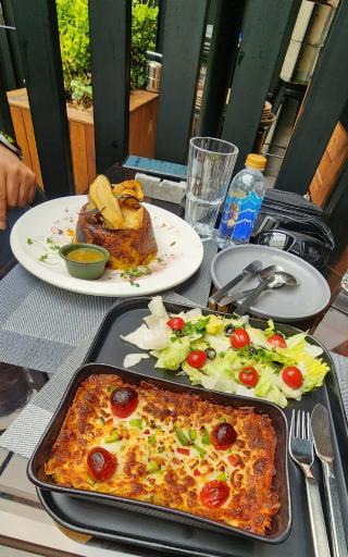 عکس رستوران ایتالیایی بوته