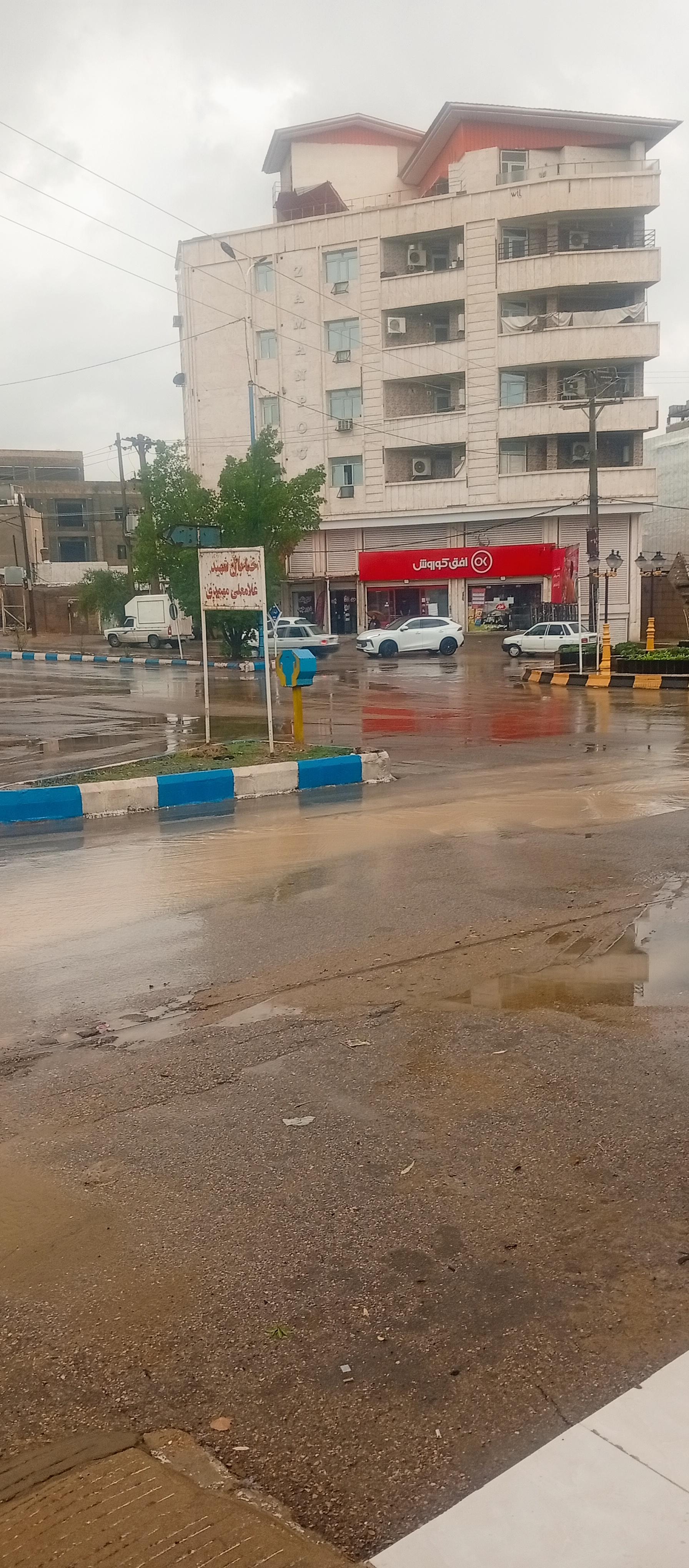عکس افق کوروش (باغ ملی)