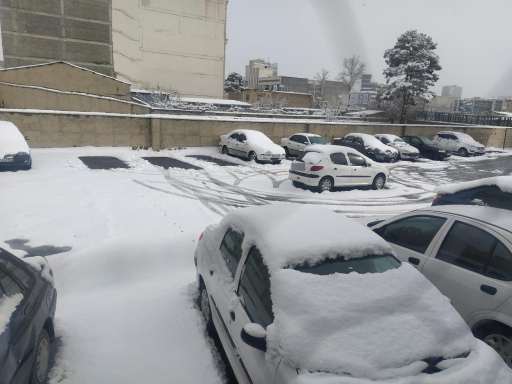 عکس پارکینگ اختصاصی راهبران خط ۵ مترو