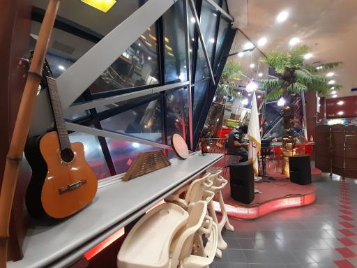 عکس مجتمع تجاری پذیرایی پالم