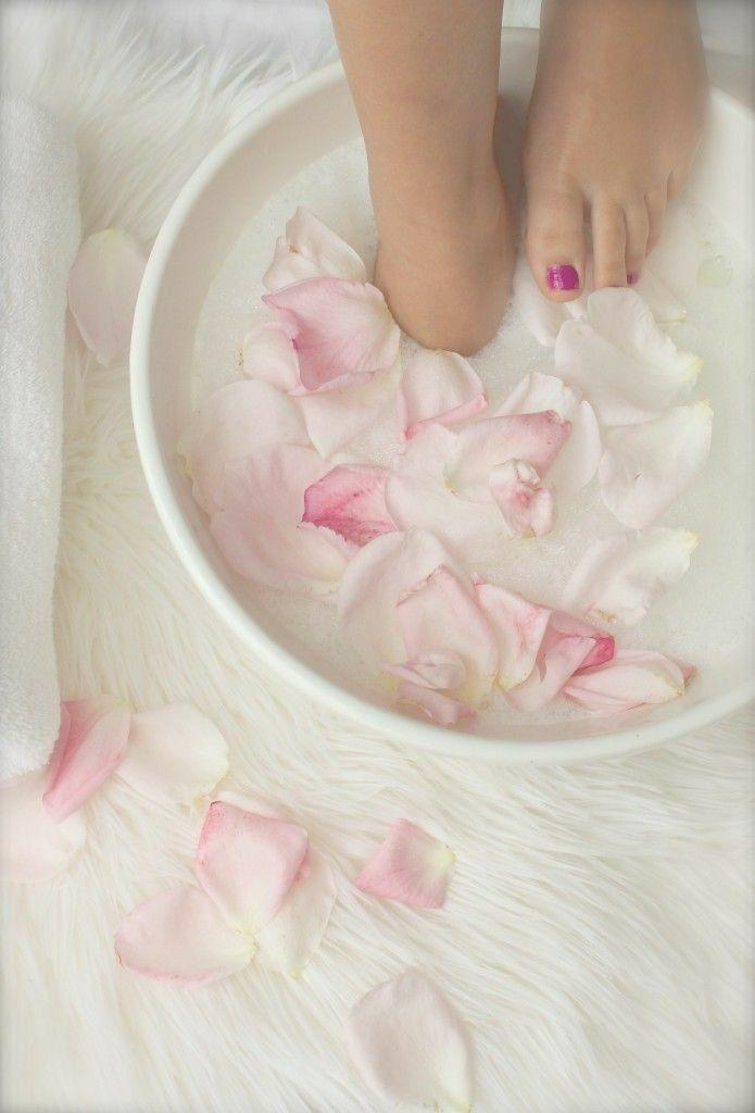 عکس سالن تخصصی ناخن و مژه (سودابه بیوتی)