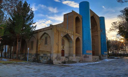 عکس مقبره شیخ شهاب الدین اهری