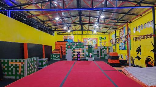 عکس آکادمی پارکور vip آنشیکن تیم