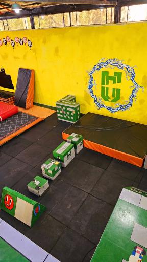 عکس آکادمی پارکور vip آنشیکن تیم