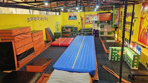 عکس آکادمی پارکور vip آنشیکن تیم