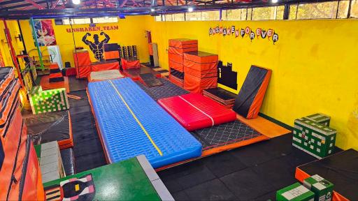 عکس آکادمی پارکور vip آنشیکن تیم