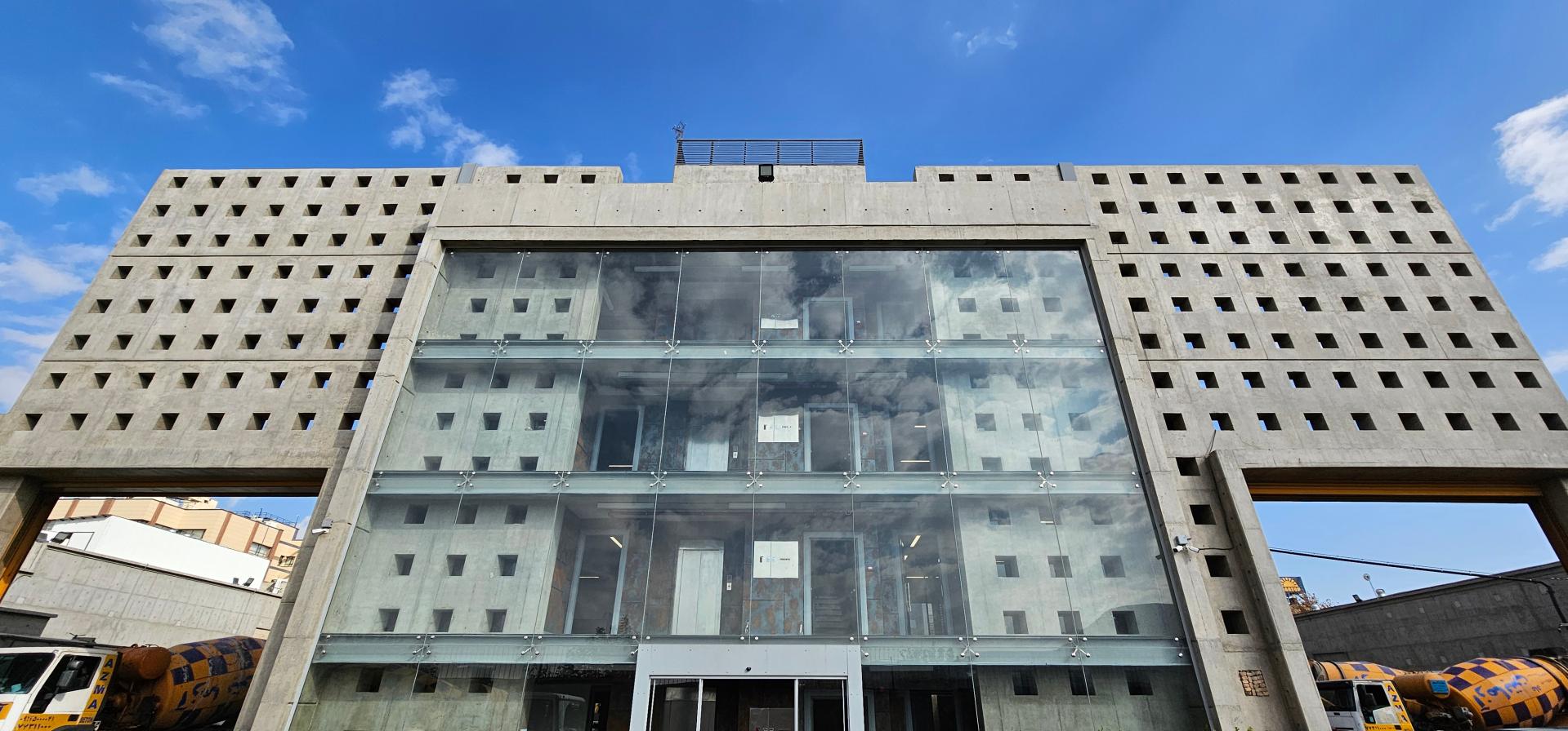 عکس كارخانجات آزما بتن ماد