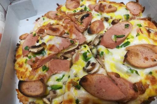 عکس پیتزا ساندویچ پاییزان