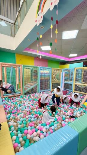 عکس خانه بازی سرزمین خوش شانسی