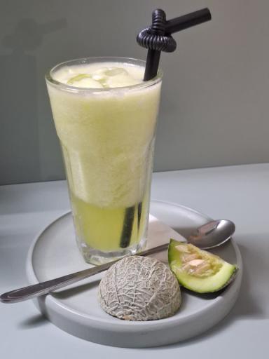 عکس کافه بی نام