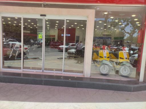 عکس فروشگاه کویر موتور باهنر