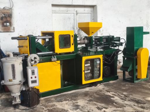 عکس بنگاه معاملاتی دستگاه های تزریق پلاستیک خنجری