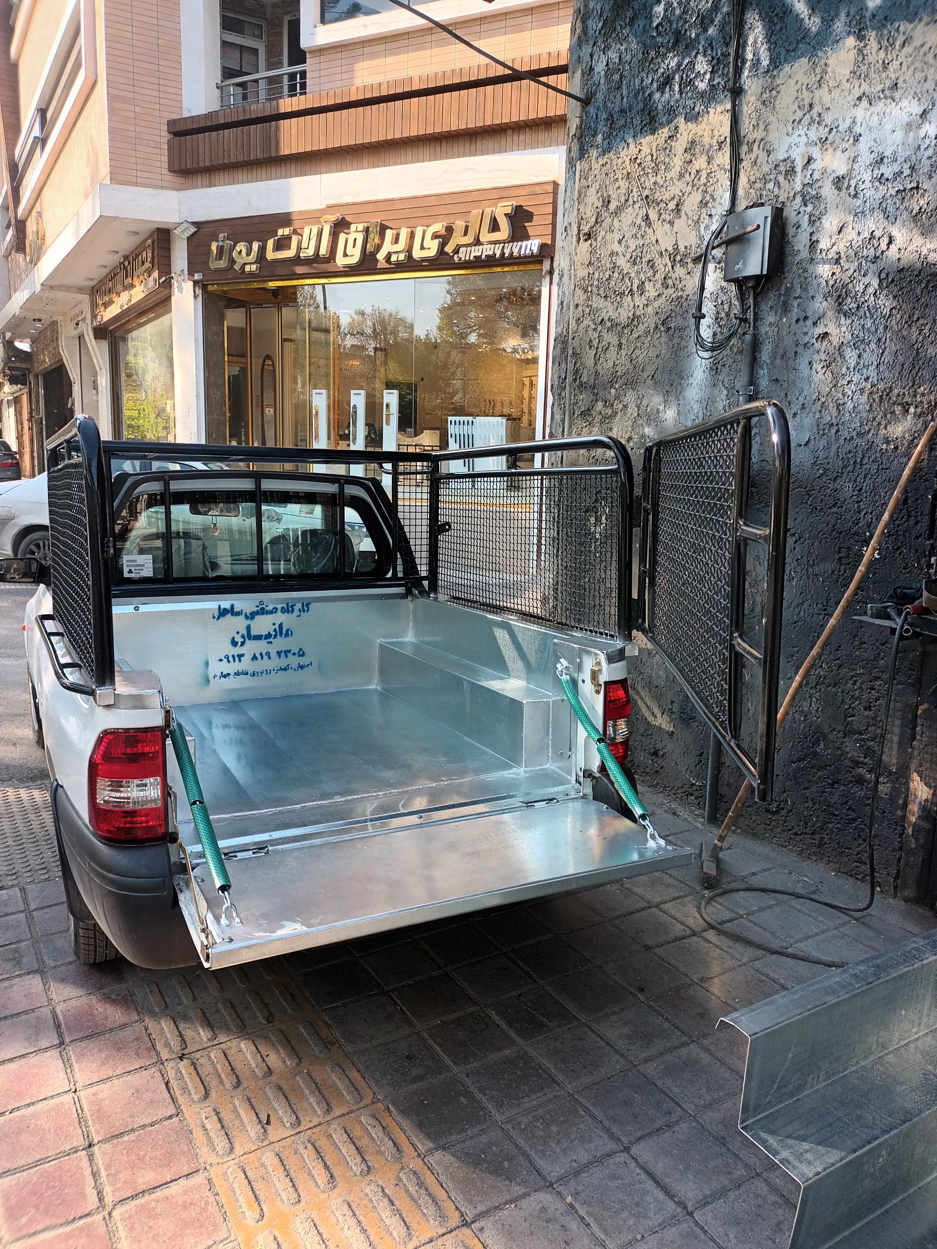 عکس باربندسازی مانیان 